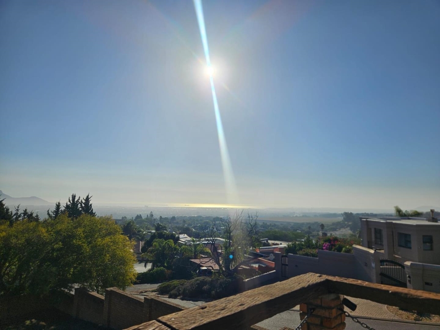 To Let 1 Bedroom Property for Rent in Plattekloof Western Cape